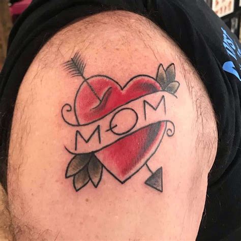 mom with heart tattoo